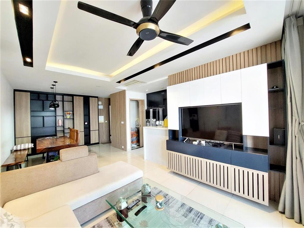 Cho thuê 3 phòng ngủ 2wc đầy đủ nội thất 20 triệu/th 110m2 botanica premier  novaland view sân bay