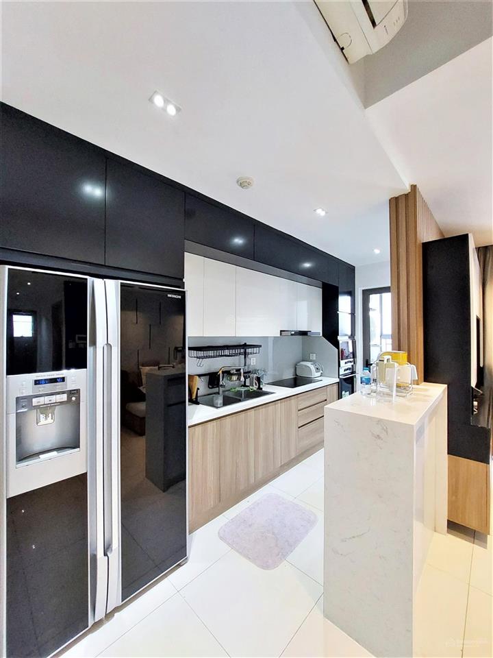 Cho thuê 3 phòng ngủ 2wc đầy đủ nội thất 20 triệu/th 110m2 botanica premier  novaland view sân bay