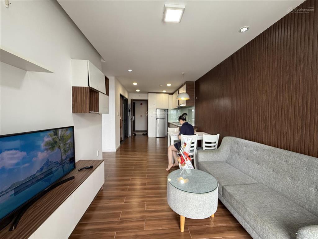 Cho thuê căn hộ golden mansion  novaland đủ nội thất 1 phòng ngủ riêng 55m² có slot xe hơi