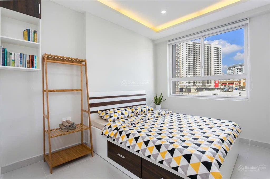 Cho thuê căn hộ 14 triệu/tháng nội thất đầy đủ 2pn 1wc căn hộ orchard parkview, novaland 0932 622 ***
