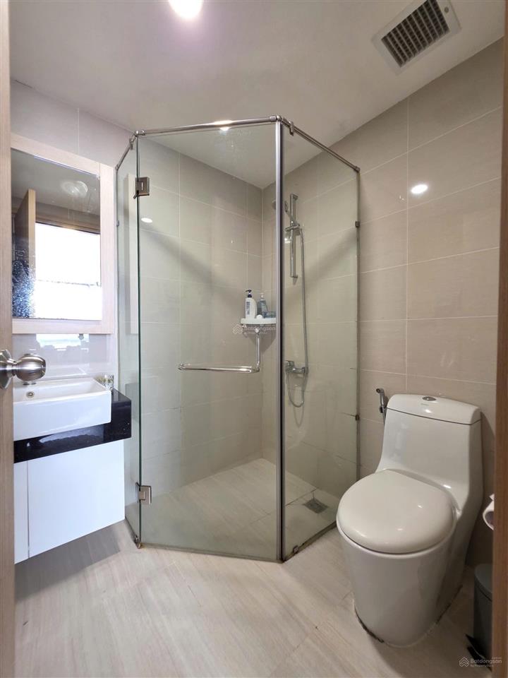 Hot! cho thuê 14 triệu/th botanica premier  novaland full nội thất 2 pn 1wc gần sân bay 60m