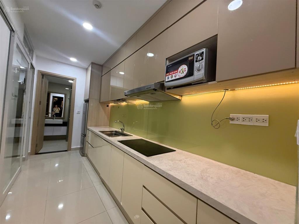 Hot! 11 triêuh/tháng 1phòng ngủ 1wc full nội thất view đông 40m2 ở ngay botanica premier  novaland