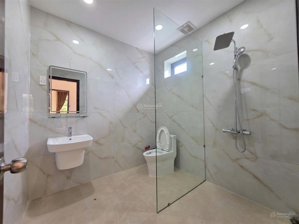 Giá 7triệu khu biệt thự cao cấp sát sân bay, công viên gia định 40m2 full nội thất mới 100% ở ngay