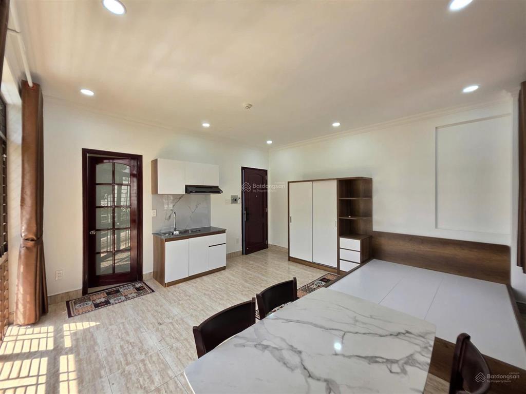 Giá 7triệu khu biệt thự cao cấp sát sân bay, công viên gia định 40m2 full nội thất mới 100% ở ngay