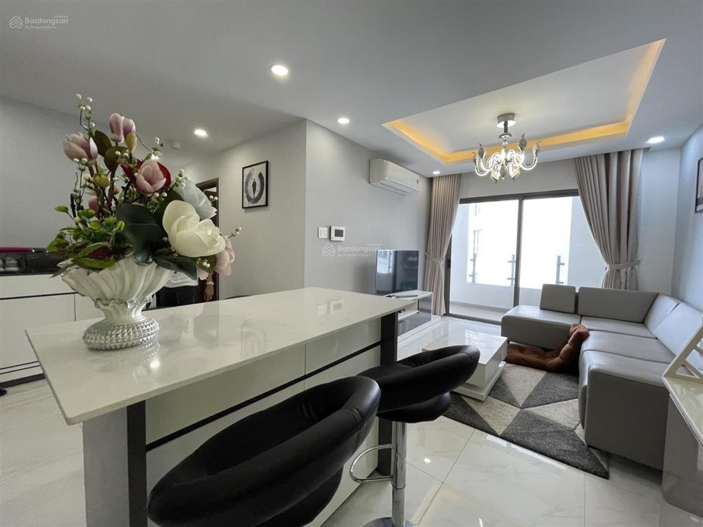 Căn hộ có slot xe hơi orchard parkview  novaland 16.5triệu/tháng full nội thất tầng cao 2phòng 2wc