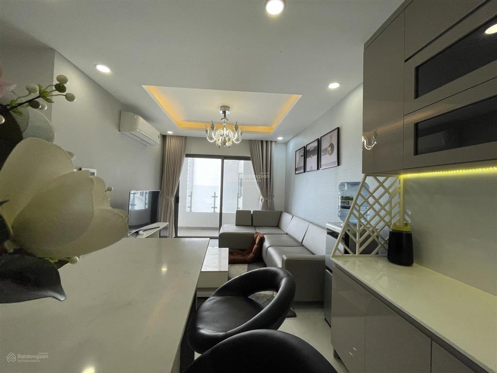 Căn hộ có slot xe hơi orchard parkview  novaland 16.5triệu/tháng full nội thất tầng cao 2phòng 2wc