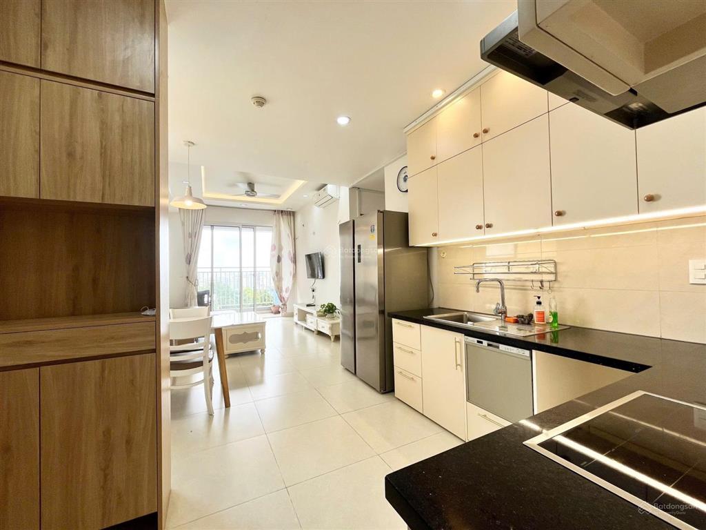 Cho thuê căn hộ golden mansion  novaland ở ngay 2 phòng ngủ 2wc full nội thất 75m2 sát sân bay tsn