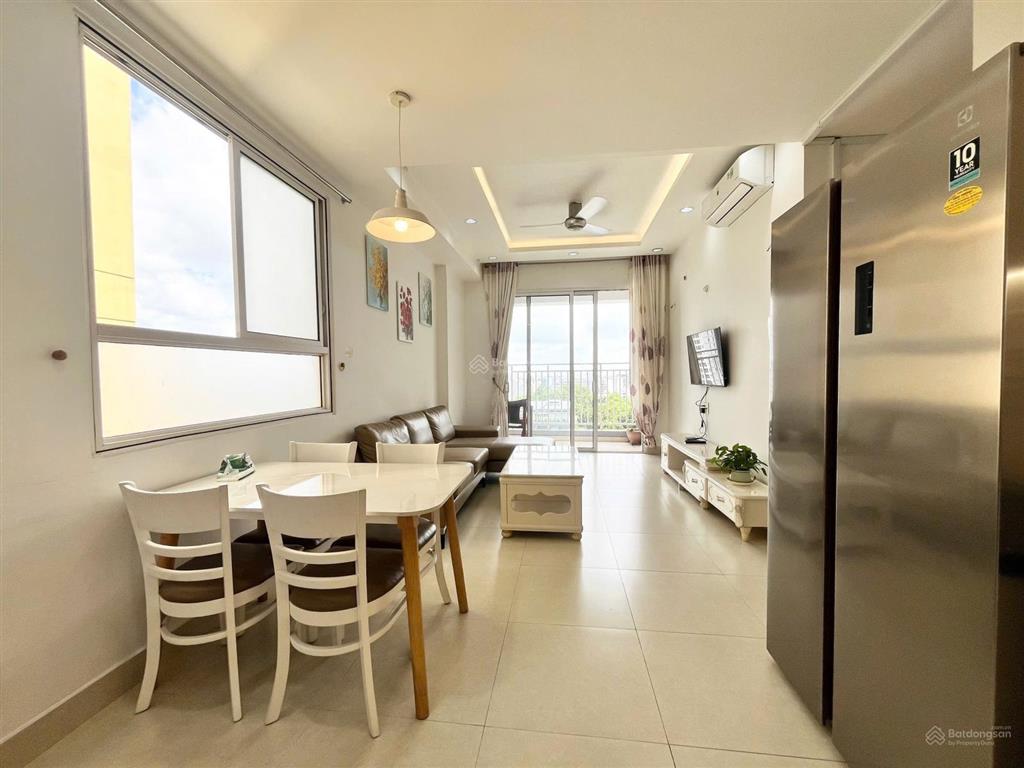 Cho thuê căn hộ golden mansion  novaland ở ngay 2 phòng ngủ 2wc full nội thất 75m2 sát sân bay tsn