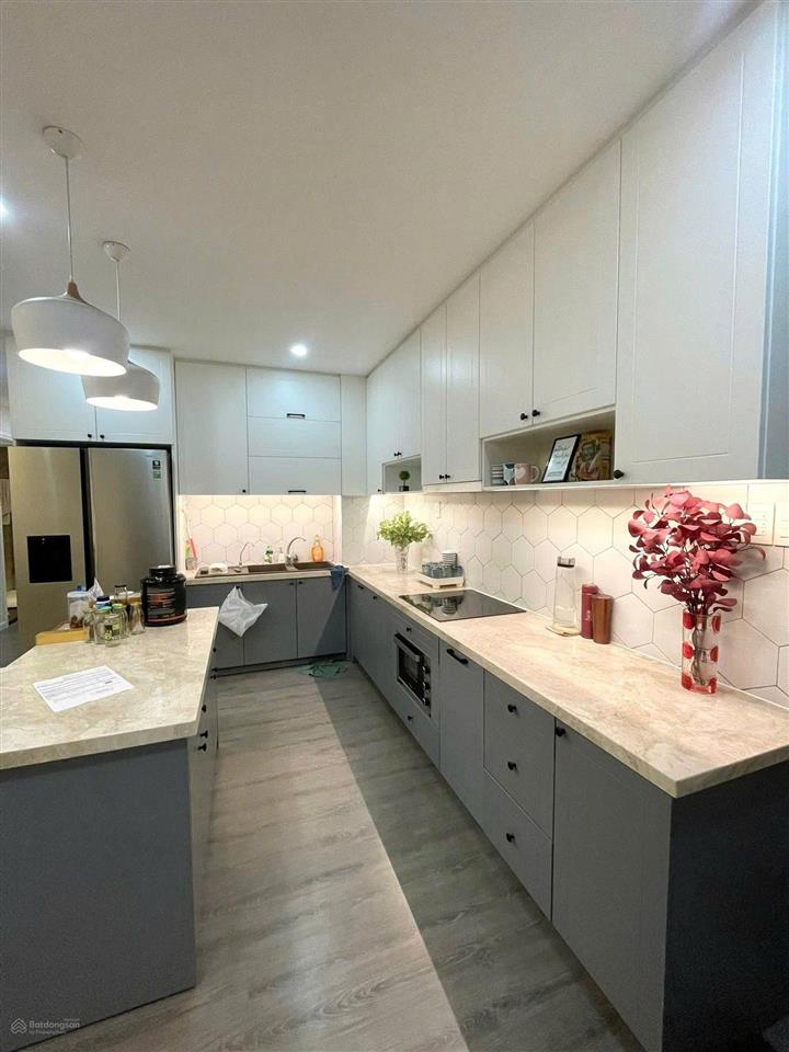 Cần bán căn hộ tháp gm1 tòa golden mansion  novaland 2 phòng 2 wc full nội thất đông tứ trạch 69m2