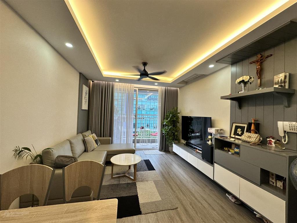 Cần bán căn hộ tháp gm1 tòa golden mansion  novaland 2 phòng 2 wc full nội thất đông tứ trạch 69m2
