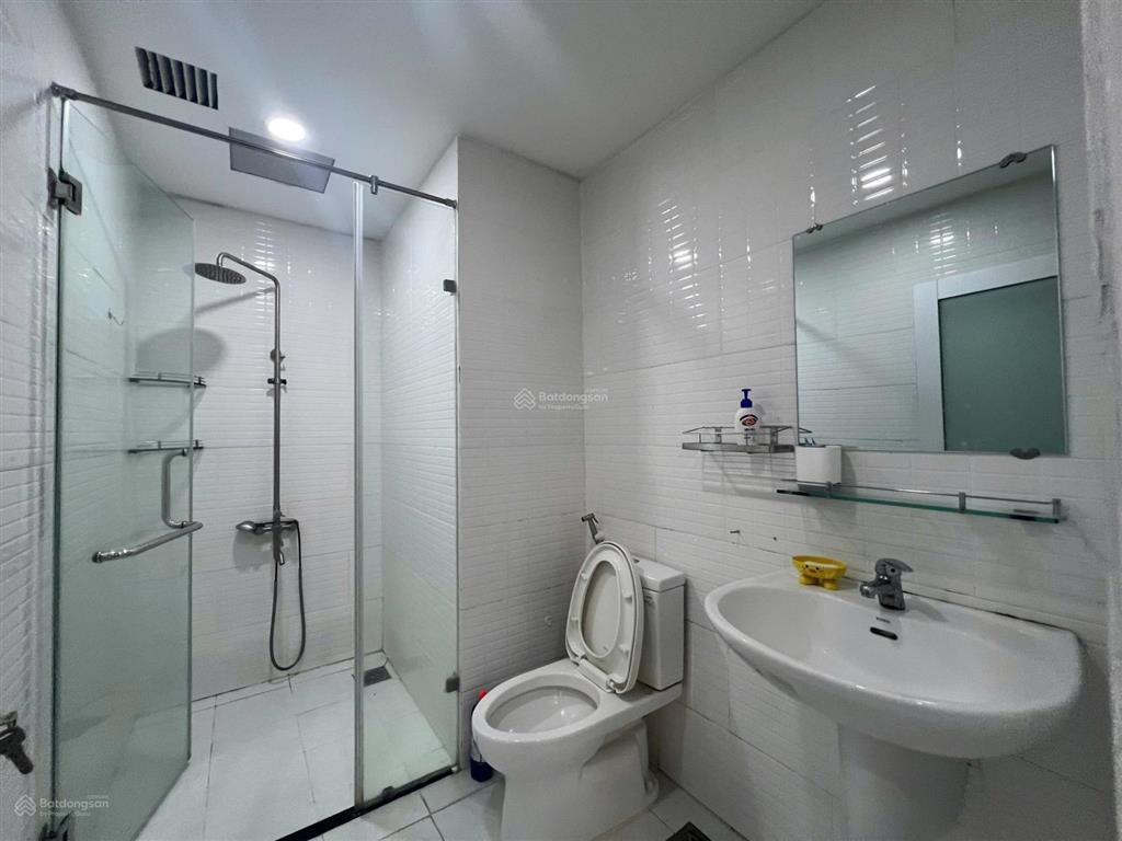 Giá 3.88 tỷ full nội thất the botanica  novaland tầng trung cần tiền bán gấp khu sân bay 1pn 1wc