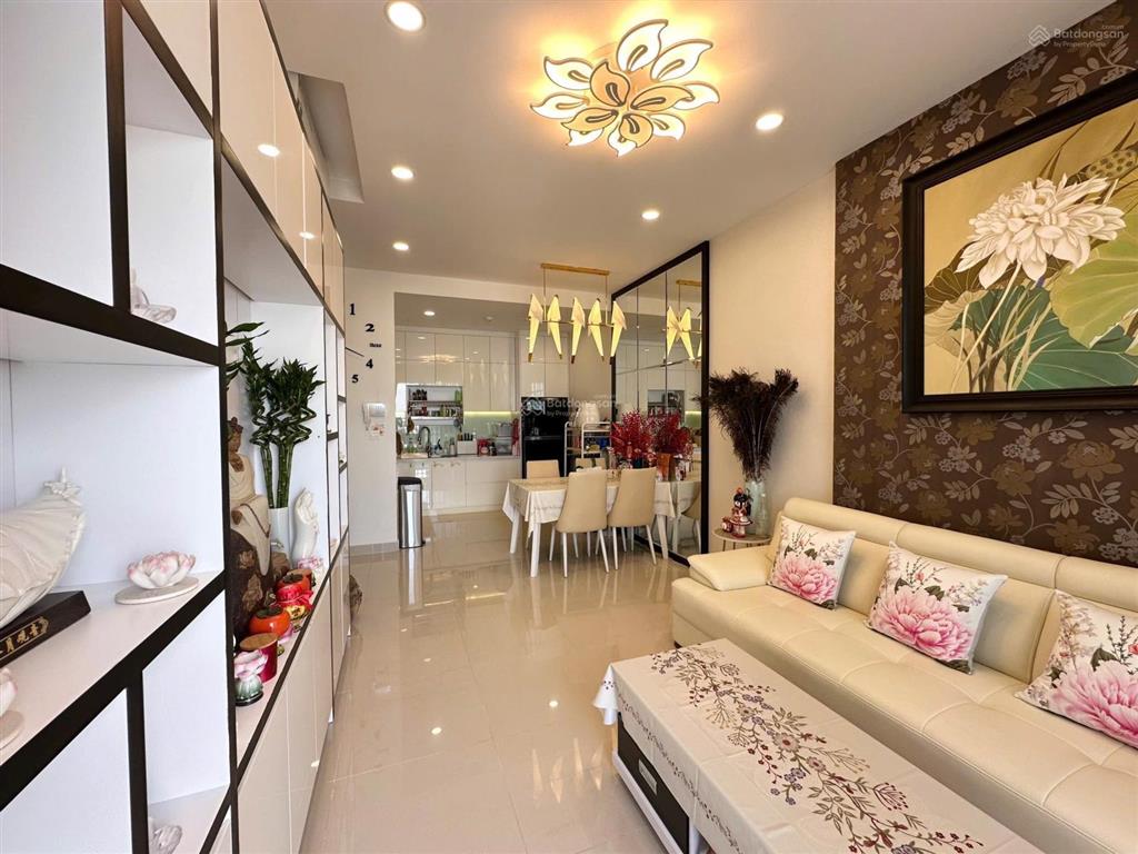 Giá 5.59 tỷ căn góc số 7 tháp gm2 toà golden mansion  novaland 2 pn có cửa sổ thoáng 2wc 75m2