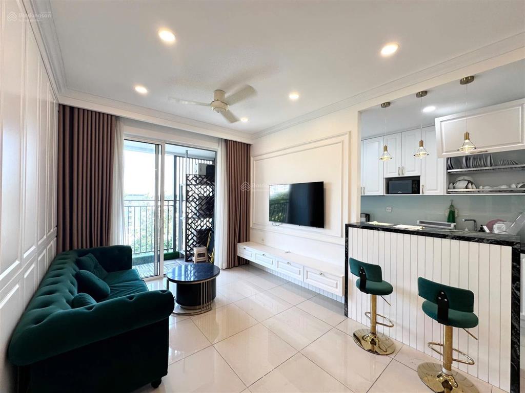 Cho thuê căn hộ ở ngay có chỗ gửi xe hơi orchard parkview  novaland 3phòng ngủ 2wc 85m2 0932 622 ***