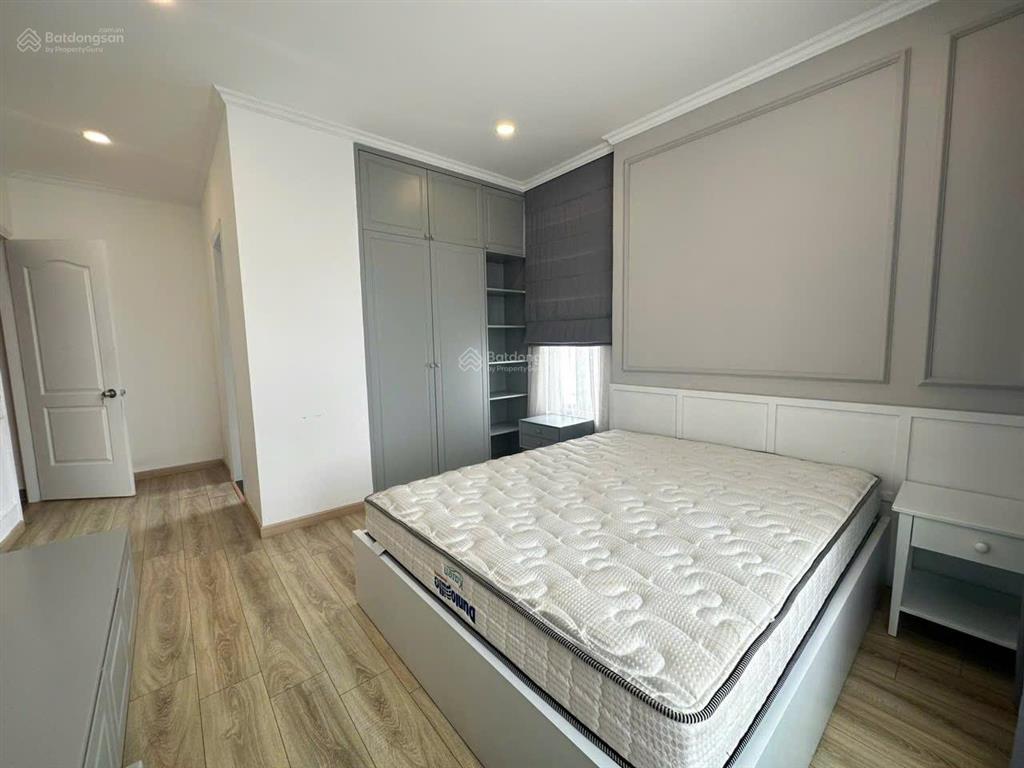 Căn hộ cho thuê garden gate 100m2 giá 20 triệu/th 3 phòng ngủ, 2 wc view công viên novaland góc