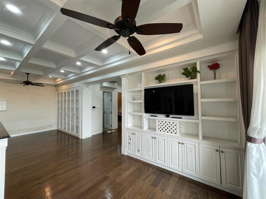 Căn hộ cho thuê orchard garden  novaland 19,5 triệu 100m2 nội thất cơ bản 3 phòng ngủ 2 wc ở ngay