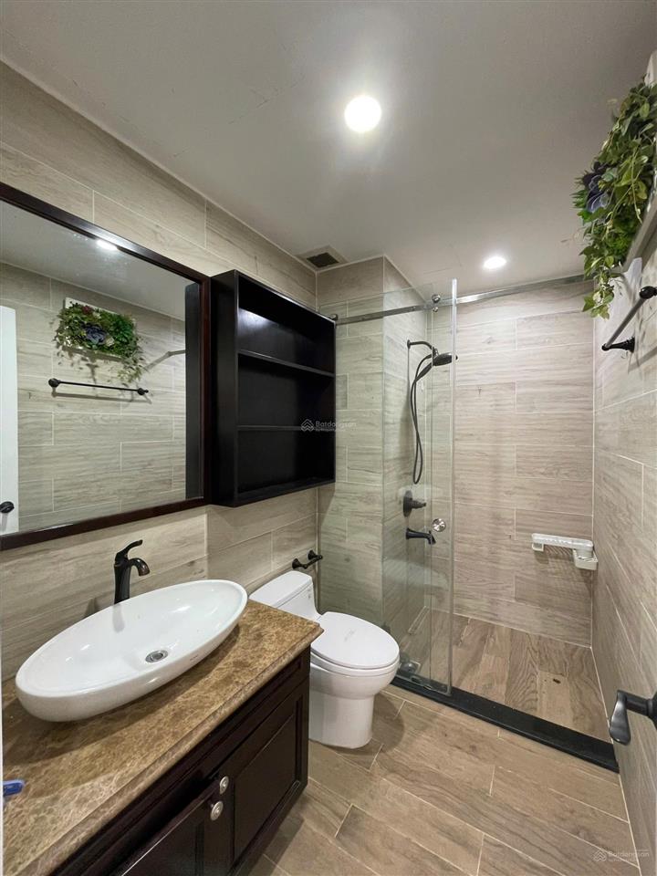 Căn hộ cho thuê orchard garden  novaland 19,5 triệu 100m2 nội thất cơ bản 3 phòng ngủ 2 wc ở ngay