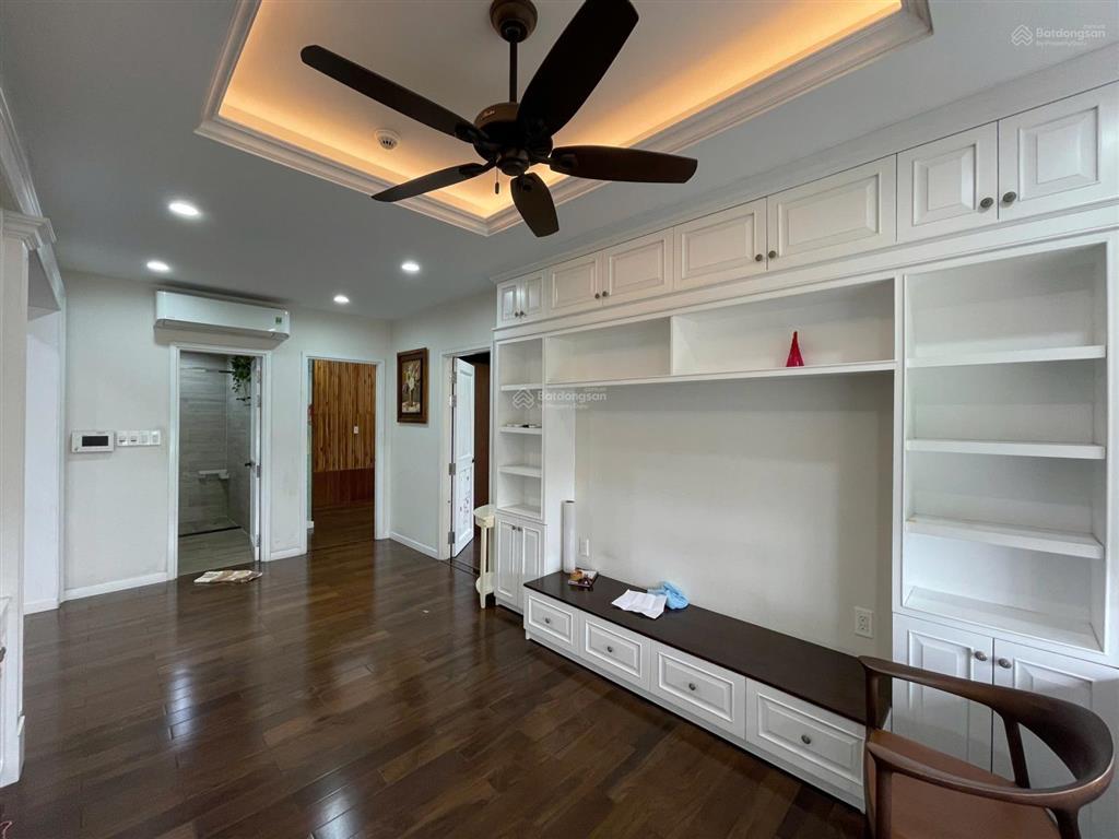 Căn hộ cho thuê orchard garden  novaland 19,5 triệu 100m2 nội thất cơ bản 3 phòng ngủ 2 wc ở ngay