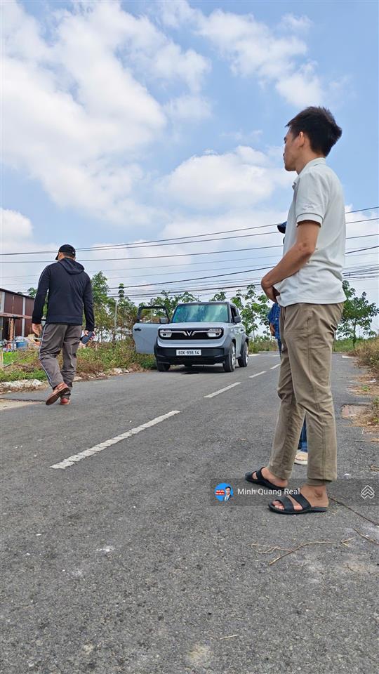 Bán nền thổ cư 110m2 siêu rẻ, đường nhựa 8m ngay ca xã an viễn và đt 777, đối diện tổng kho 620ha