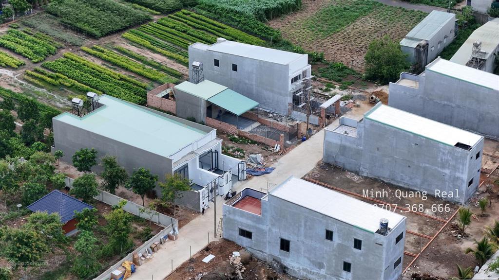 Bán gấp lô đất 100m2, full thổ cư, sát nhựa chính, p. trảng bom, tp đồng nai, giá 900 triệu