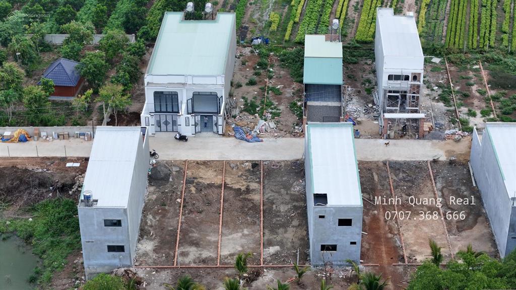 Bán gấp lô đất 100m2, full thổ cư, sát nhựa chính, p. trảng bom, tp đồng nai, giá 900 triệu