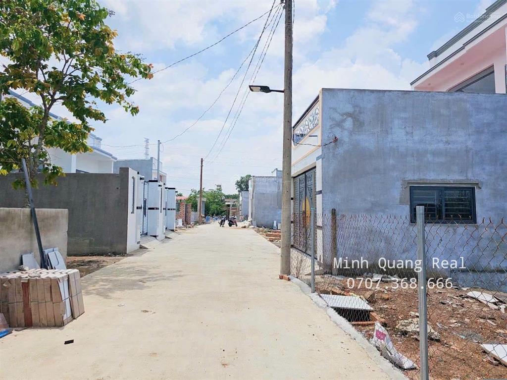 Bán gấp lô đất 100m2, full thổ cư, sát nhựa chính, p. trảng bom, tp đồng nai, giá 900 triệu
