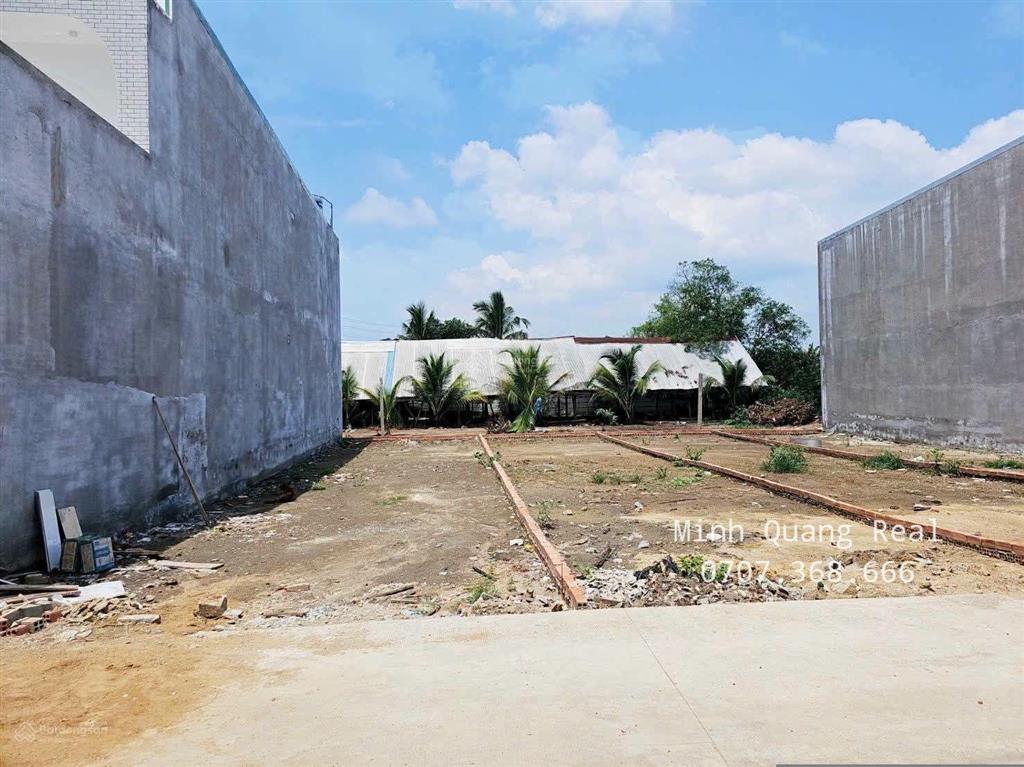 Bán gấp lô đất 100m2, full thổ cư, sát nhựa chính, p. trảng bom, tp đồng nai, giá 900 triệu