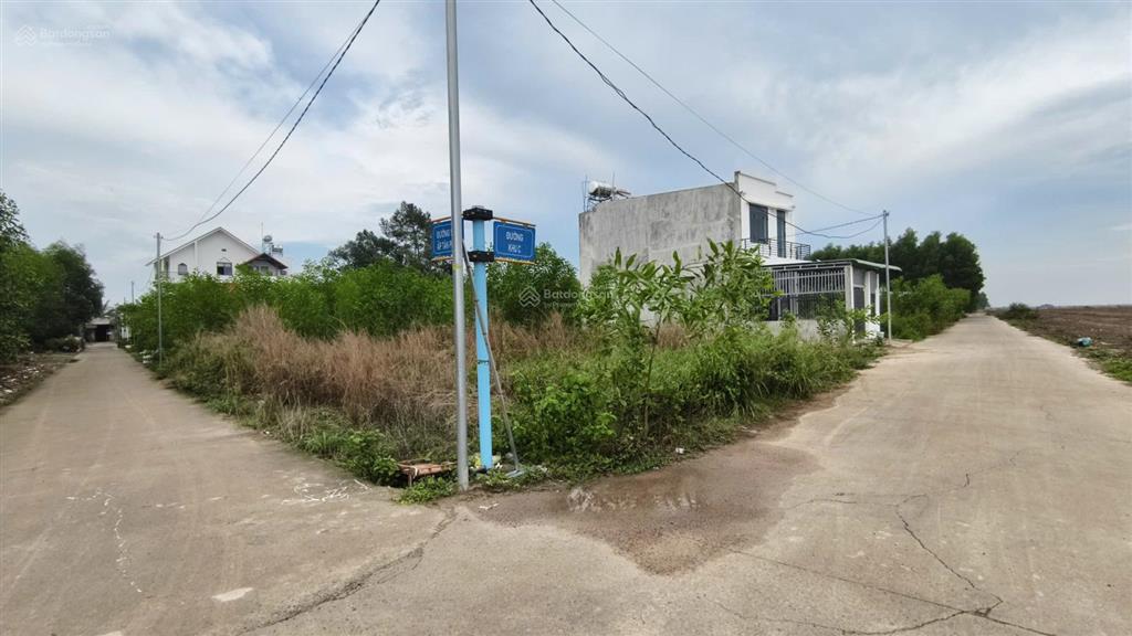 Bán lô góc 105m2 đối diện siêu dự án 350ha, tổng kho miền đông, ngay đt 777, kcn bàu xéo