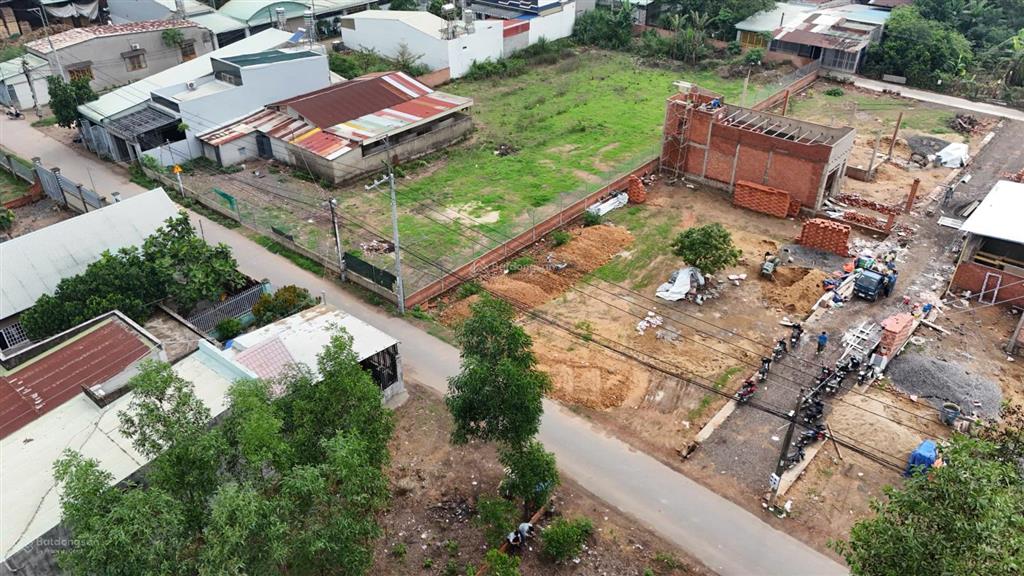 Dự án mới ngay chợ và ngã 3 trà cổ, giá mềm gần quốc lộ 1a và kcn giang điền, chỉ 990 triệu