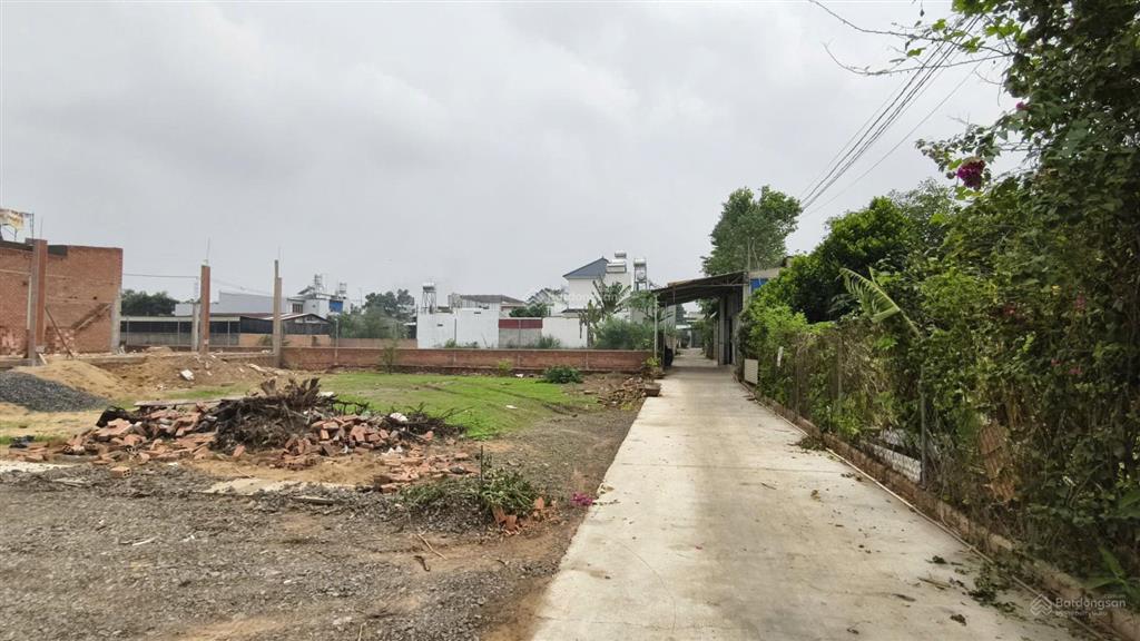 Dự án mới ngay chợ và ngã 3 trà cổ, giá mềm gần quốc lộ 1a và kcn giang điền, chỉ 990 triệu