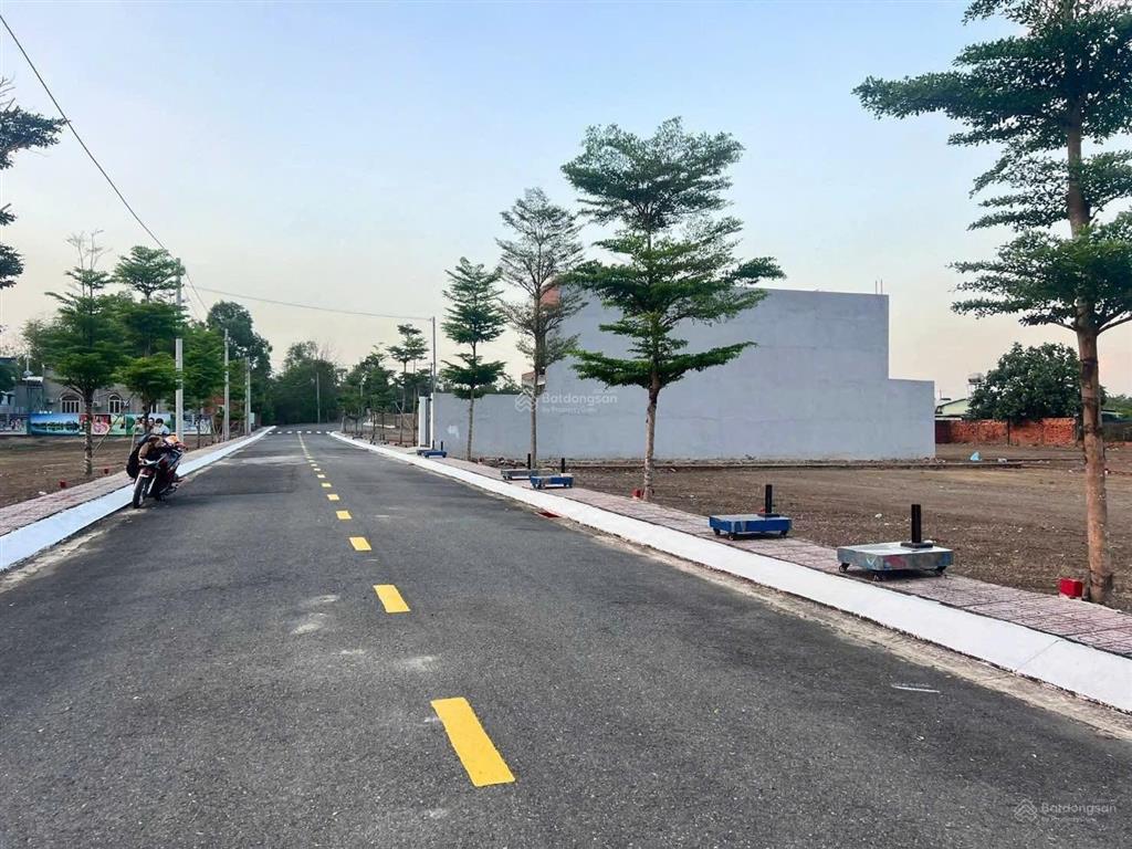 Quá rẻ cho 1 lô đất thổ cư, đường nhựa 6m, đối diện tổng kho miền đông và đại đô thị 351ha