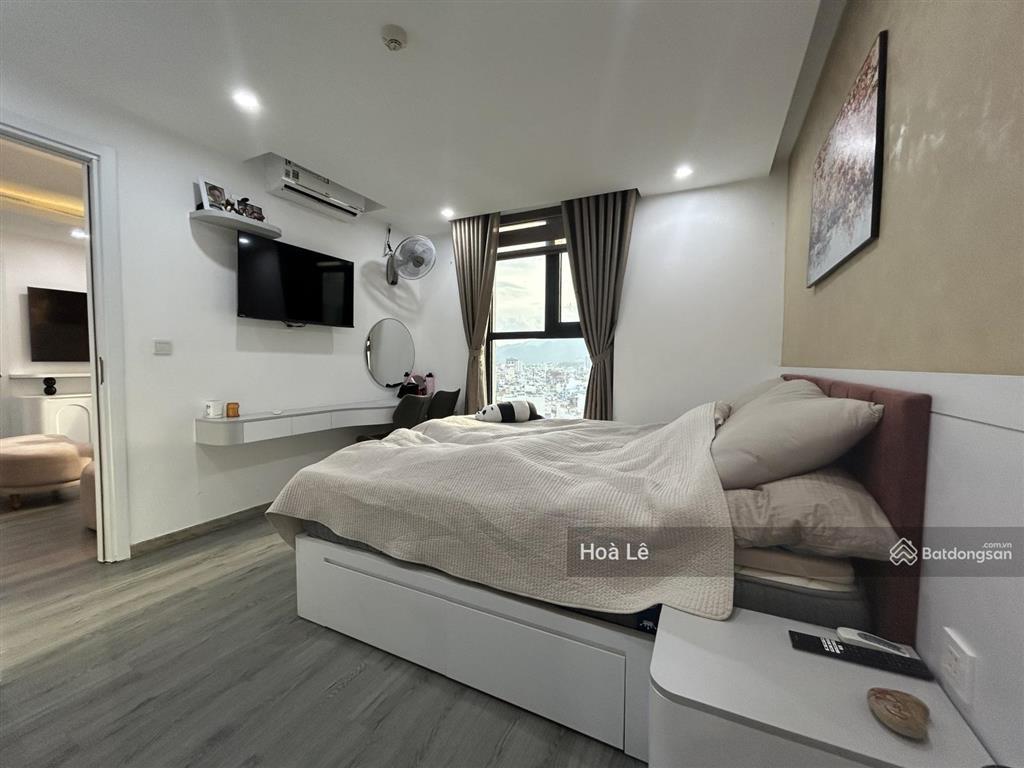 Bán căn 3 ngủ đầy đủ nội thất đẹp