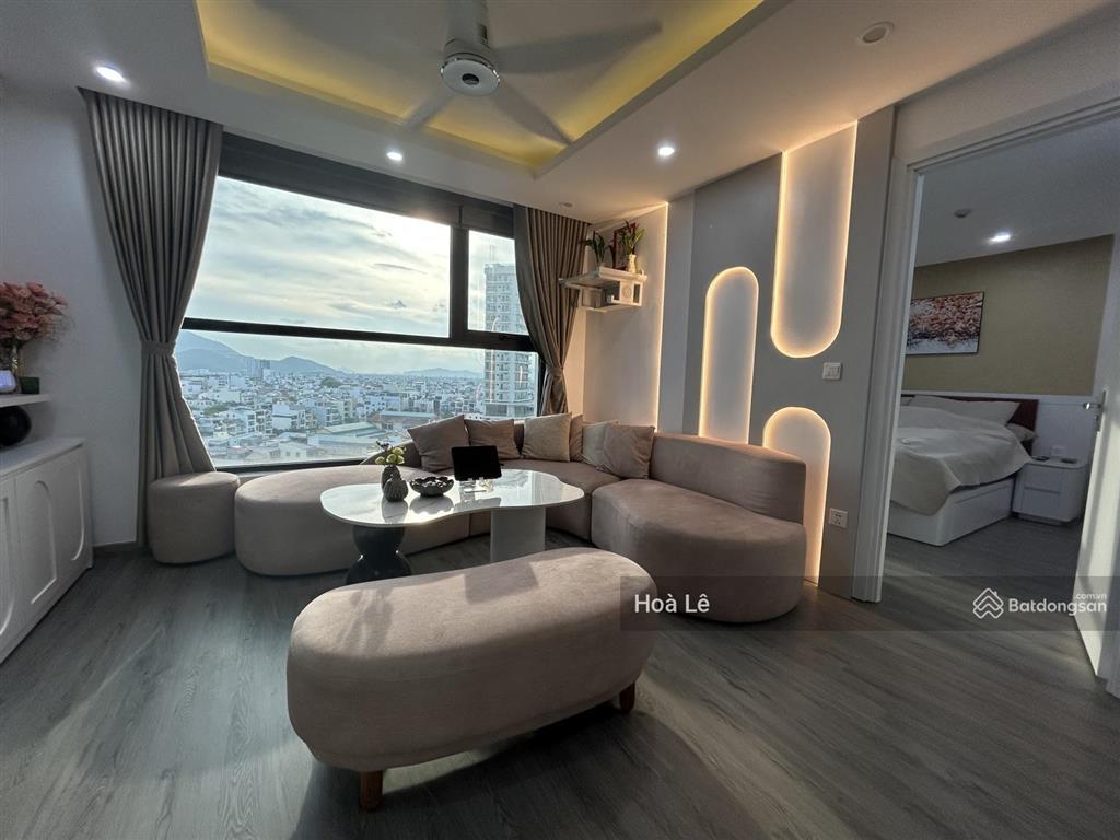 Bán căn 3 ngủ đầy đủ nội thất đẹp