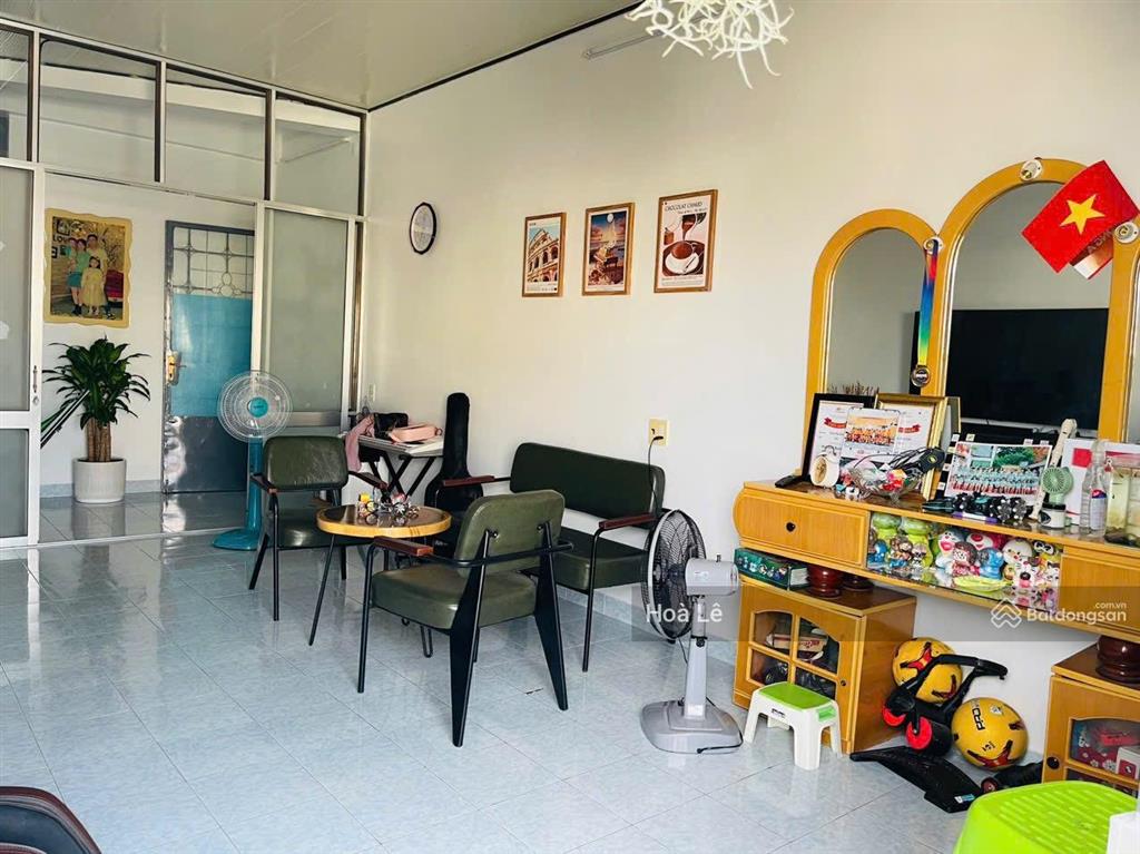 Căn hộ sổ đỏ lâu dài trung tâm thành phố nha trang, tận 108m2 mà giá có 3,8 tỷ