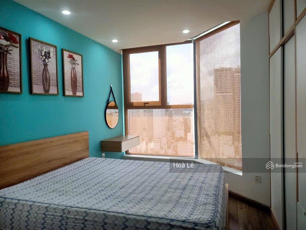 Bán căn 2pn tầng cao view đẹp đầy đủ nội thất
