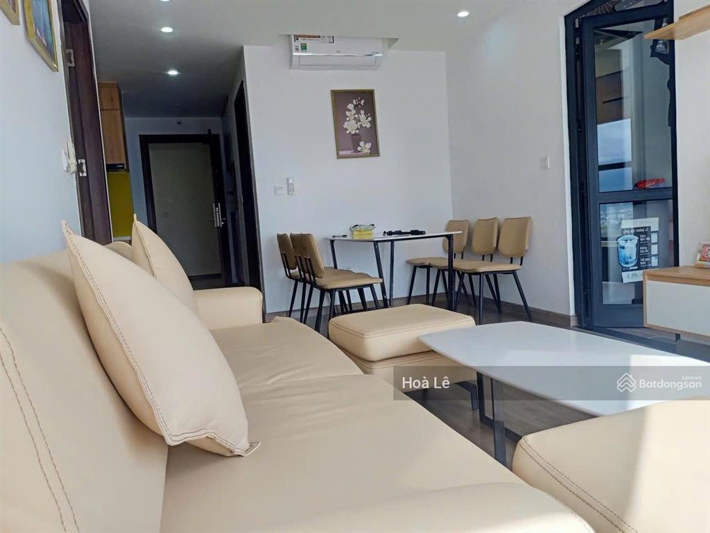 Bán căn 2pn tầng cao view đẹp đầy đủ nội thất