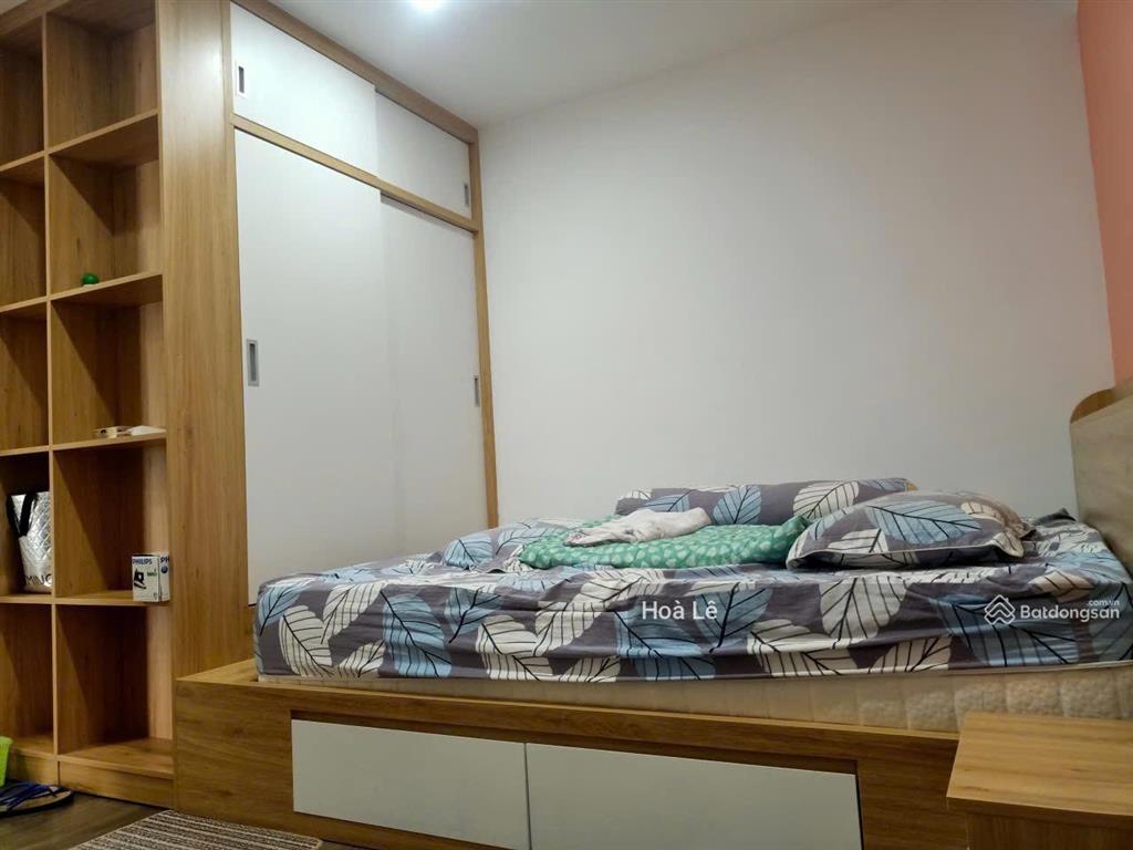 Bán căn 2pn tầng cao view đẹp đầy đủ nội thất