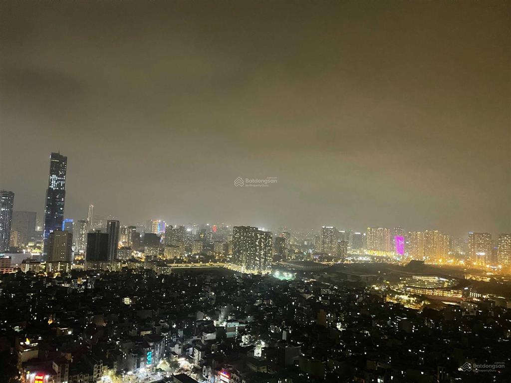 Chính chủ cần bán căn góc 3 ngủ toà a full nội thất cao cấp, tầng cao view thành phố
