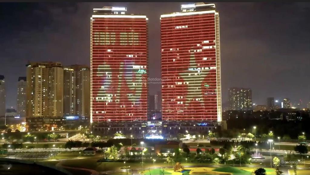 Ngoại giao duplex tầng 32 view svđ mỹ đình ngắm pháo hoa chiết khấu 18,5% matrix premium