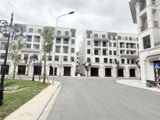 Viễn đông 75m2 hướng đông nam dãy 1 sát hồ  0929 725 ***
