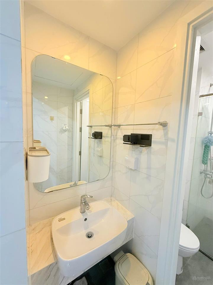 Chính chủ cần bán căn 2 ngủ 1 vs full nội thất toà i5 view thoáng tầng đẹp