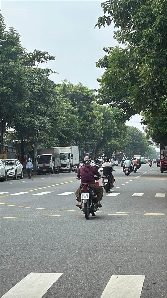 Cần bán gấp đường 15m vị trí đẹp hòa xuân