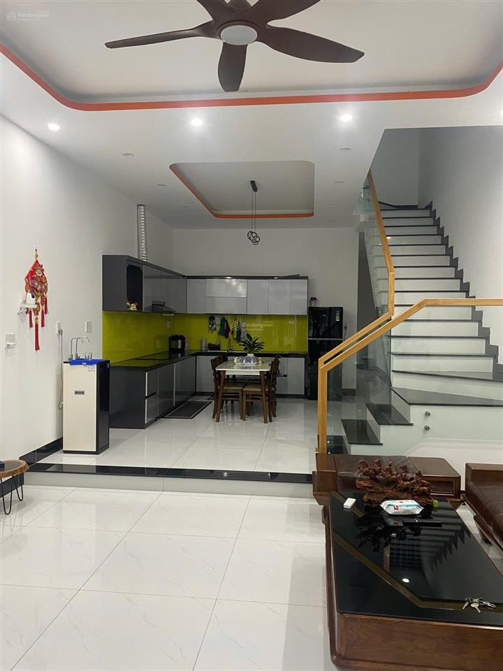 Cần bán gấp căn nhà đẹp đường hoàng minh giám