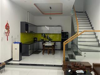 Cần bán gấp căn nhà đẹp đường hoàng minh giám