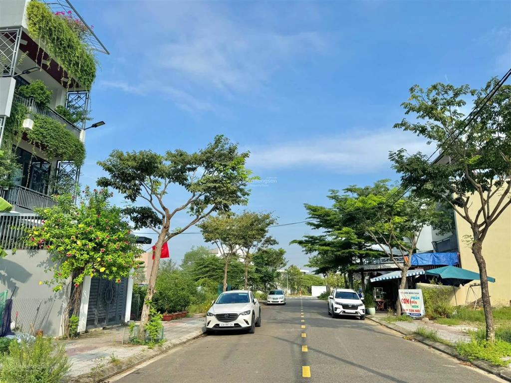 Cần bán nhanh 1 lô đất đẹp xây căn hộ đẹp