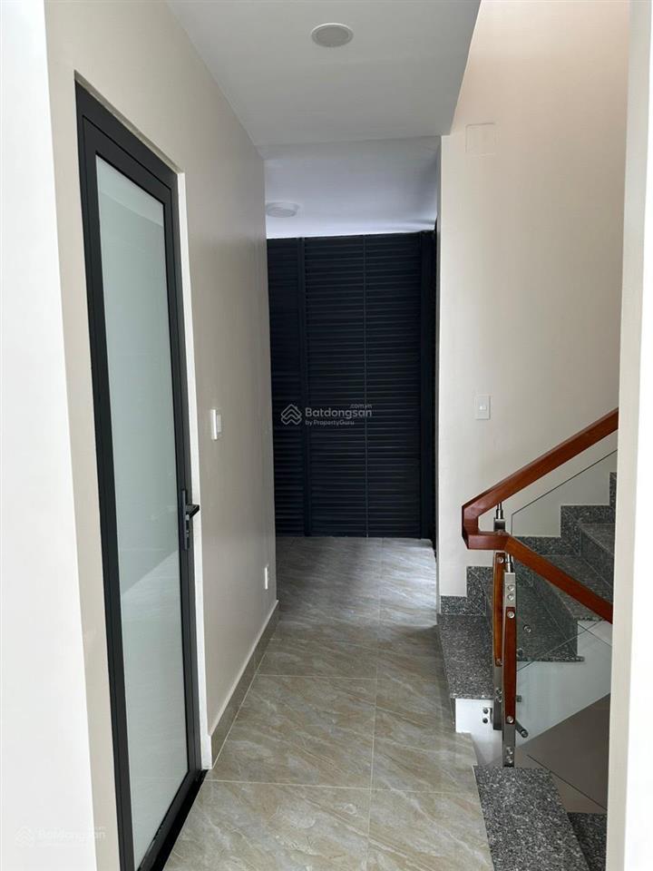 Cho thuê vp 5x20m, 1 hầm 3 lầu dtsd 350m2 an khánh  0931 254 ***