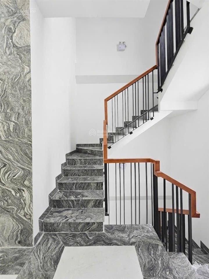 Cho thuê toà nhà vp 5x20m, 1 trệt 3 lầu an phú quận 2