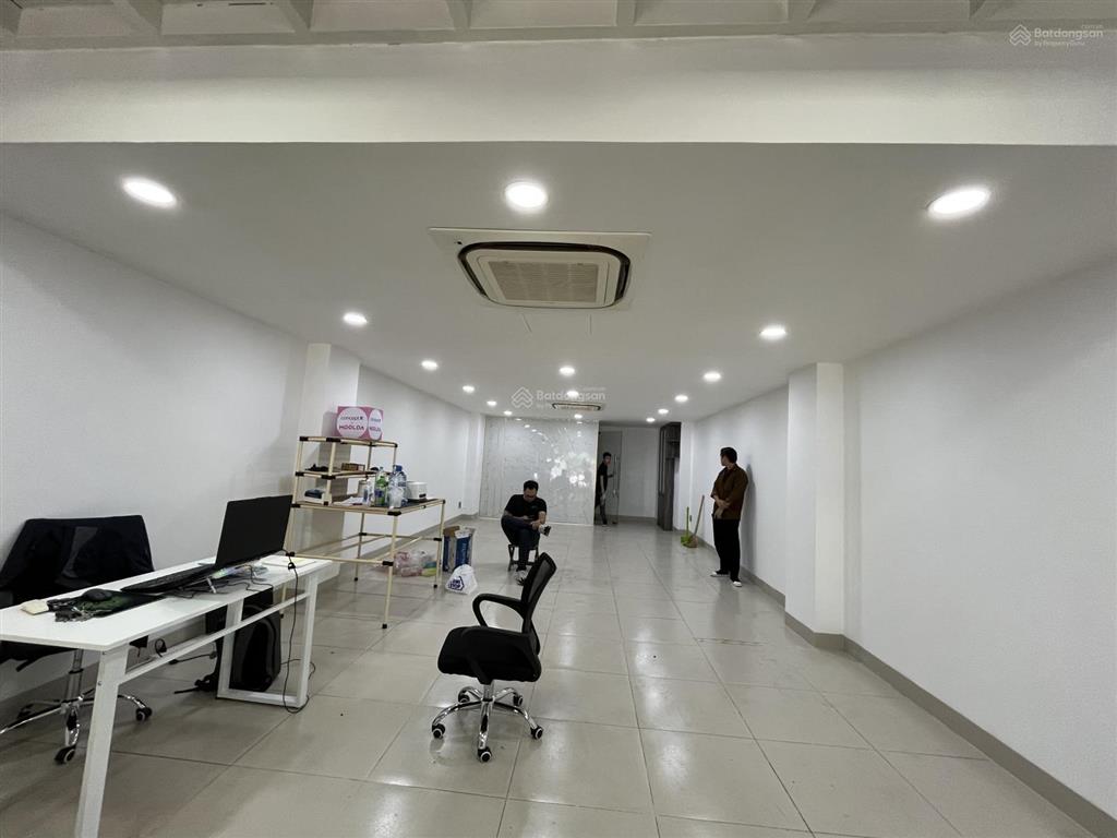 Cho thuê tòa nhà vp an phú 5x20m, 1 hầm trệt 4 lầu trống suốt giá 75tr  0931 254 ***