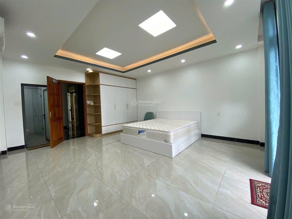 Cho thuê tòa nhà 5x20m, hầm 3 lầu, nội thất hiện đại giá 50tr/tháng  0931 254 ***