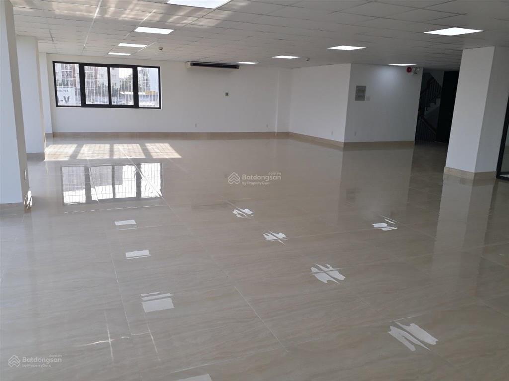 Cho thuê tòa vp góc 2 mt 15x20m, 1 hầm 4 lầu giá 298tr/ tháng  0931 254 ***