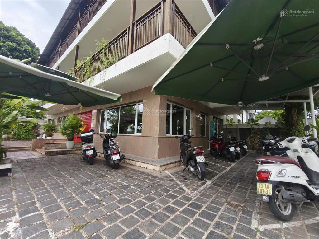 Cho thuê biệt thự 2 mặt tiền, view sông cực đẹp, trung tâm thành phố đà nẵng